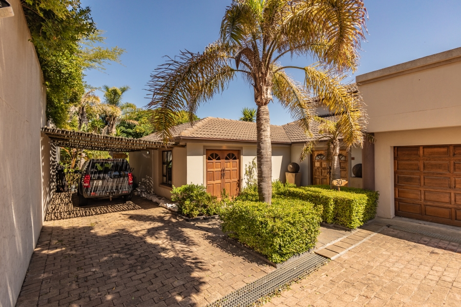 4 Bedroom Property for Sale in Welgedacht Western Cape